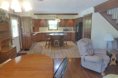 875 S Rustic Ln, Jasper, IN 47546 photo 2