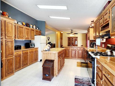 9132 W Yoder Rd, Yoder, IN 46798 photo 16