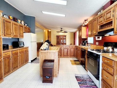 9132 W Yoder Rd, Yoder, IN 46798 photo 17