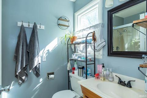 9210 E Woodview Dr, Bloomington, IN 47401 photo 12