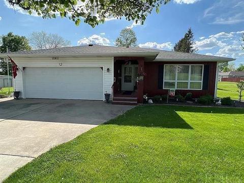 1145 S Center St, Waterloo, IN 46793 photo 1