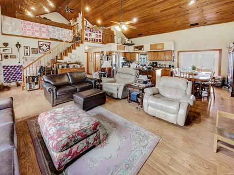 401 E 400 N, Jasper, IN 47546 photo 2