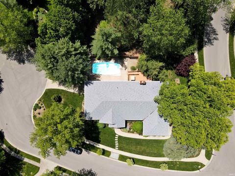 1512 E Wingfield Dr, Bloomington, IN 47401 photo 2
