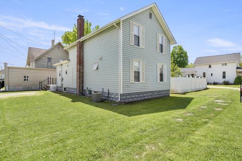 219 E 5th St, Auburn, IN 46706 photo 3