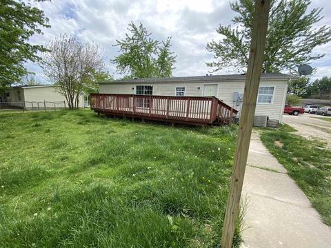 445 Dale St, Mitchell, IN 47446 photo 4