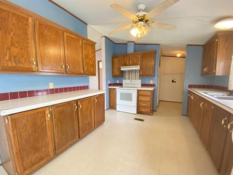 445 Dale St, Mitchell, IN 47446 photo 9