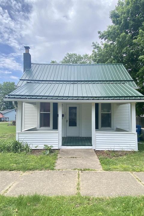 1313 5th St, Covington, IN 47932 photo 1