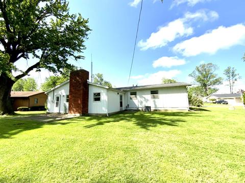 154 Pleasant View Dr, Mitchell, IN 47446 photo 3