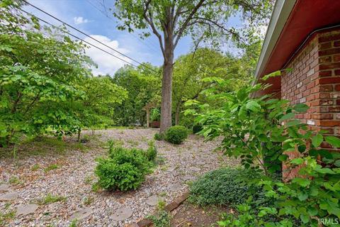 2222 E Covenanter Dr, Bloomington, IN 47401 photo 32
