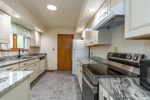 1220 S Weimer Rd, Bloomington, IN 47403 photo 10
