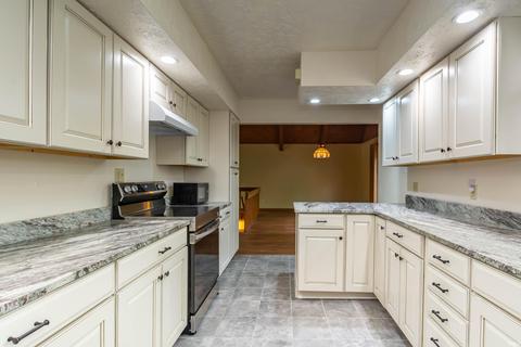1220 S Weimer Rd, Bloomington, IN 47403 photo 13
