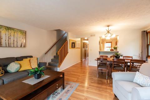 2301 E Winding Brook Ct, Bloomington, IN 47401 photo 12
