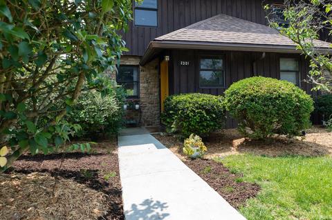2301 E Winding Brook Ct, Bloomington, IN 47401 photo 1