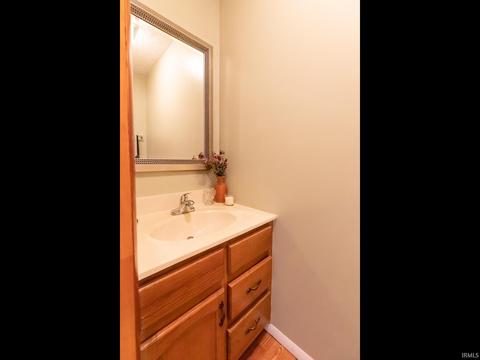 2301 E Winding Brook Ct, Bloomington, IN 47401 photo 14