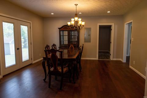 453 E Vine St, Mitchell, IN 47446 photo 11