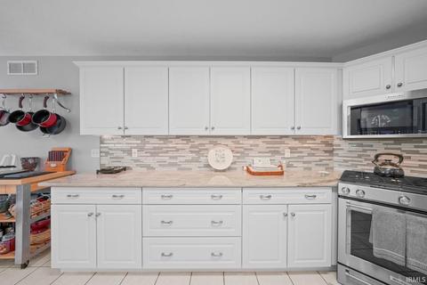 50960 Stone Hill Ct, Granger, IN 46530 photo 9