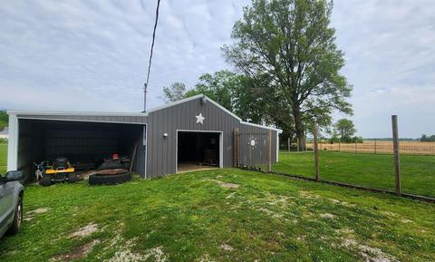 475 S Callahan St, Lyons, IN 47443 photo 5