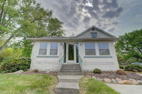 402 Eckhart Ave, Auburn, IN 46706 photo 2