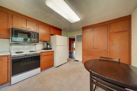 402 Eckhart Ave, Auburn, IN 46706 photo 21