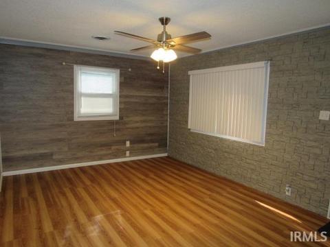 1208 E Third St, Mount Vernon, IN 47620 photo 2