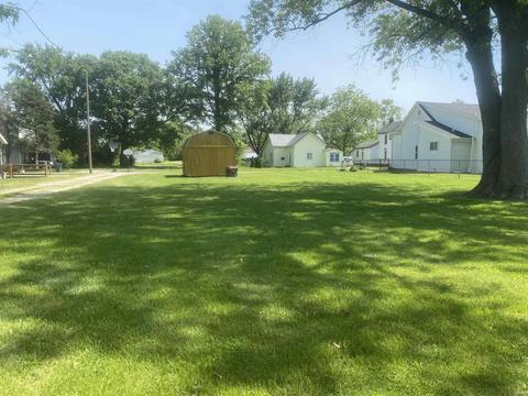 349 W Washington St, Dunkirk, IN 47336 photo 2