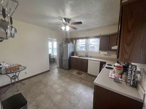 610 E 14th St, Jasper, IN 47546 photo 15
