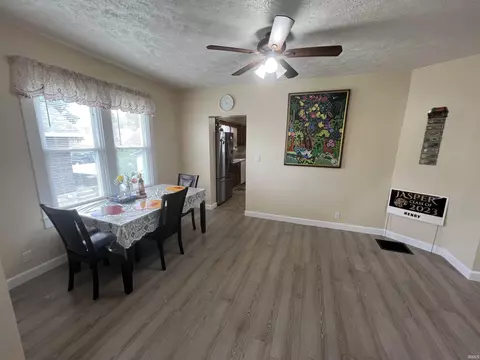 610 E 14th St, Jasper, IN 47546 photo 5