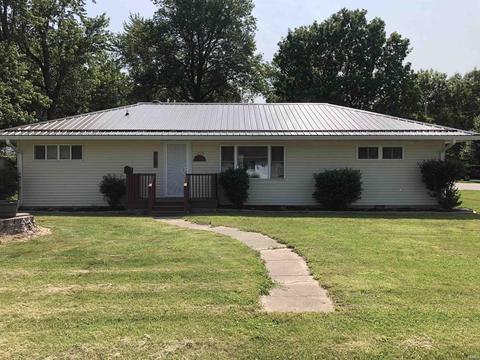 1300 Short St, Covington, IN 47932 photo 1