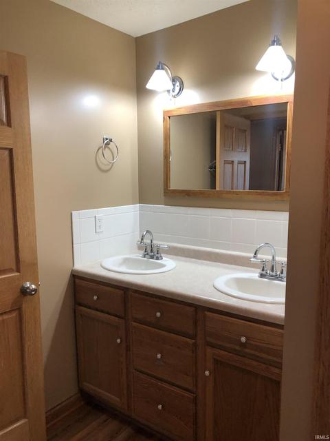 1300 Short St, Covington, IN 47932 photo 14