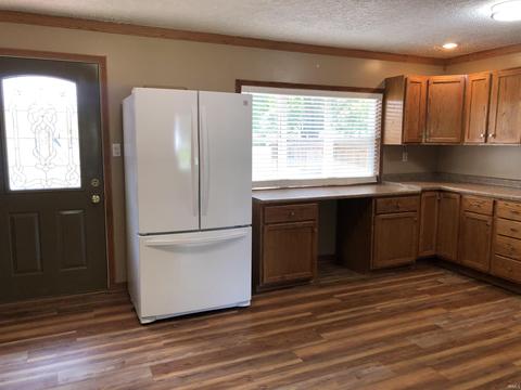 1300 Short St, Covington, IN 47932 photo 8