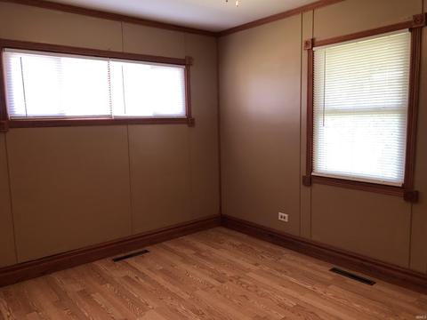 1300 Short St, Covington, IN 47932 photo 17