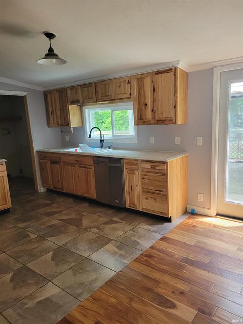 405 E Second St, Hazleton, IN 47640 photo 4