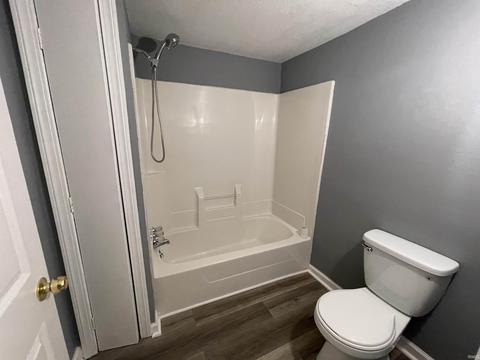 218 E 3rd St, Peru, IN 46970 photo 7