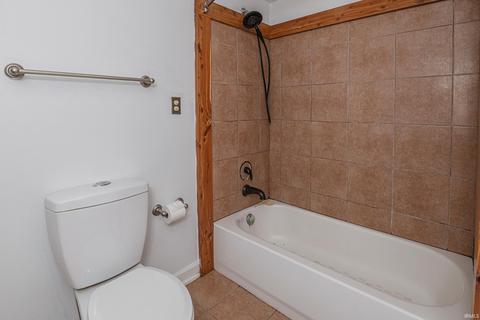 4060 N Hinkle Rd, Bloomington, IN 47408 photo 19