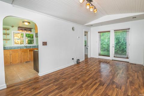 4060 N Hinkle Rd, Bloomington, IN 47408 photo 11