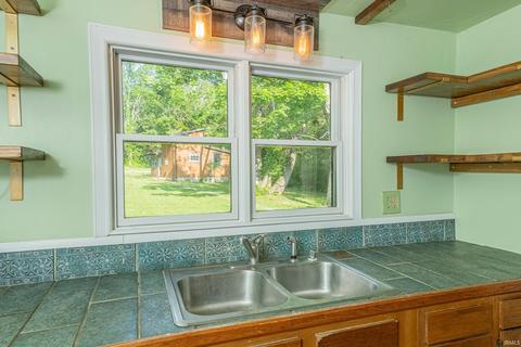 4060 N Hinkle Rd, Bloomington, IN 47408 photo 9