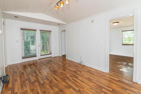 4060 N Hinkle Rd, Bloomington, IN 47408 photo 12
