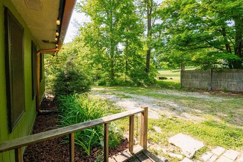 4060 N Hinkle Rd, Bloomington, IN 47408 photo 4