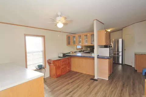 10179 S 100 E, Fairmount, IN 46928 photo 8