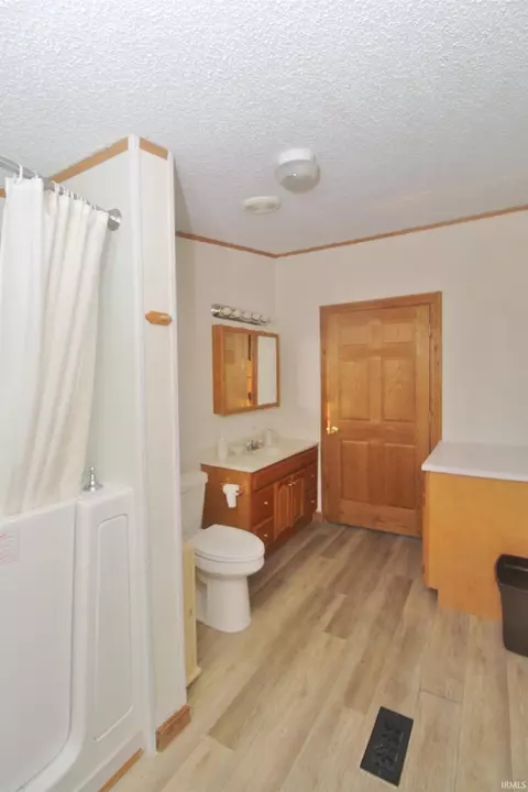 10179 S 100 E, Fairmount, IN 46928 photo 13