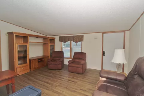 10179 S 100 E, Fairmount, IN 46928 photo 9