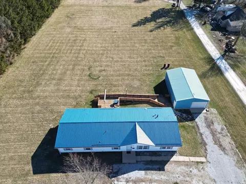 10179 S 100 E, Fairmount, IN 46928 photo 4