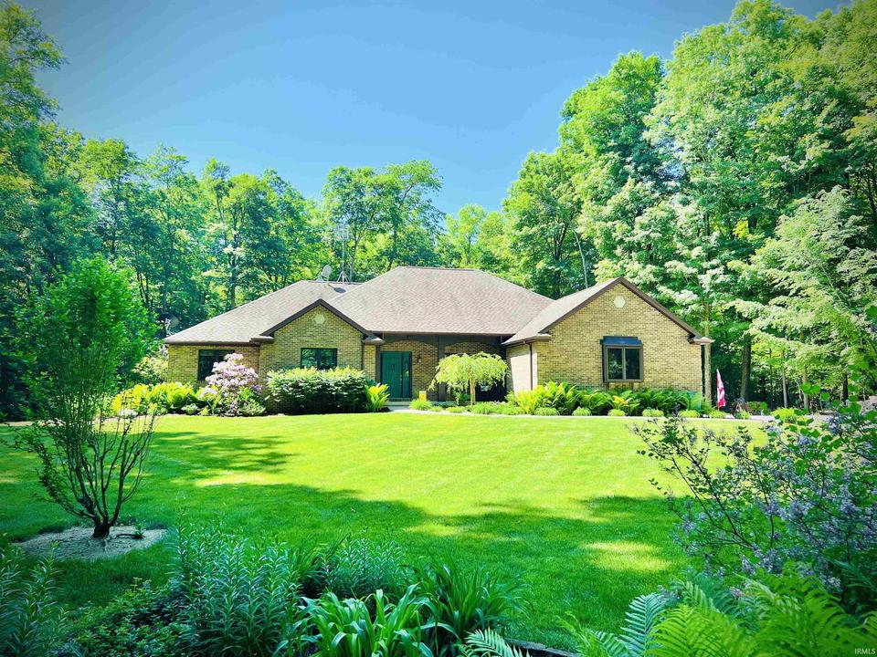 3334 E Mapes Rd, Kendallville, IN 46755 36 Photos MLS 202318117