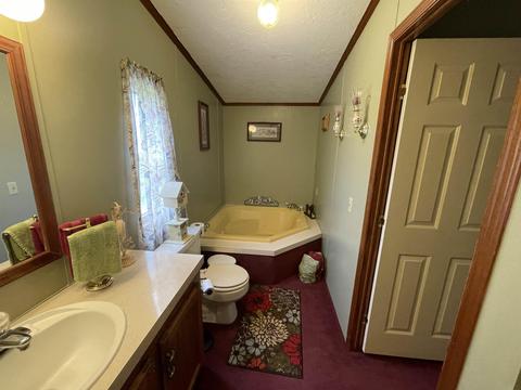 533 Old Vincennes Rd, Mitchell, IN 47446 photo 15