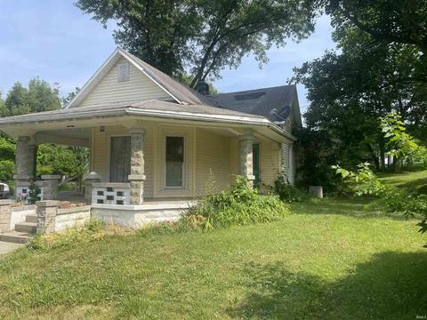 469 E Grissom Ave, Mitchell, IN 47446 photo 2