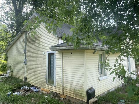 469 E Grissom Ave, Mitchell, IN 47446 photo 5