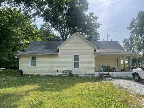 469 E Grissom Ave, Mitchell, IN 47446 photo 4