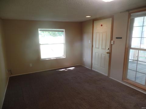 295 E Franklin St, Lyons, IN 47443 photo 2