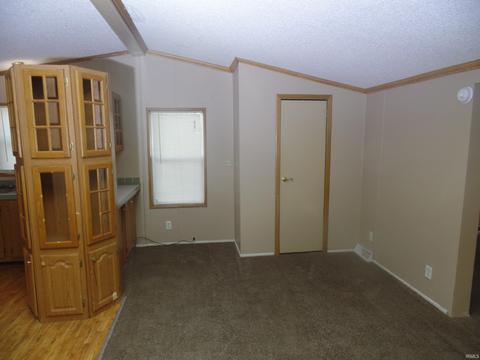 295 E Franklin St, Lyons, IN 47443 photo 4