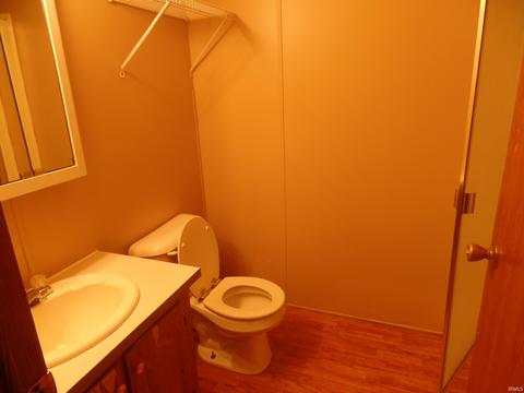 295 E Franklin St, Lyons, IN 47443 photo 12